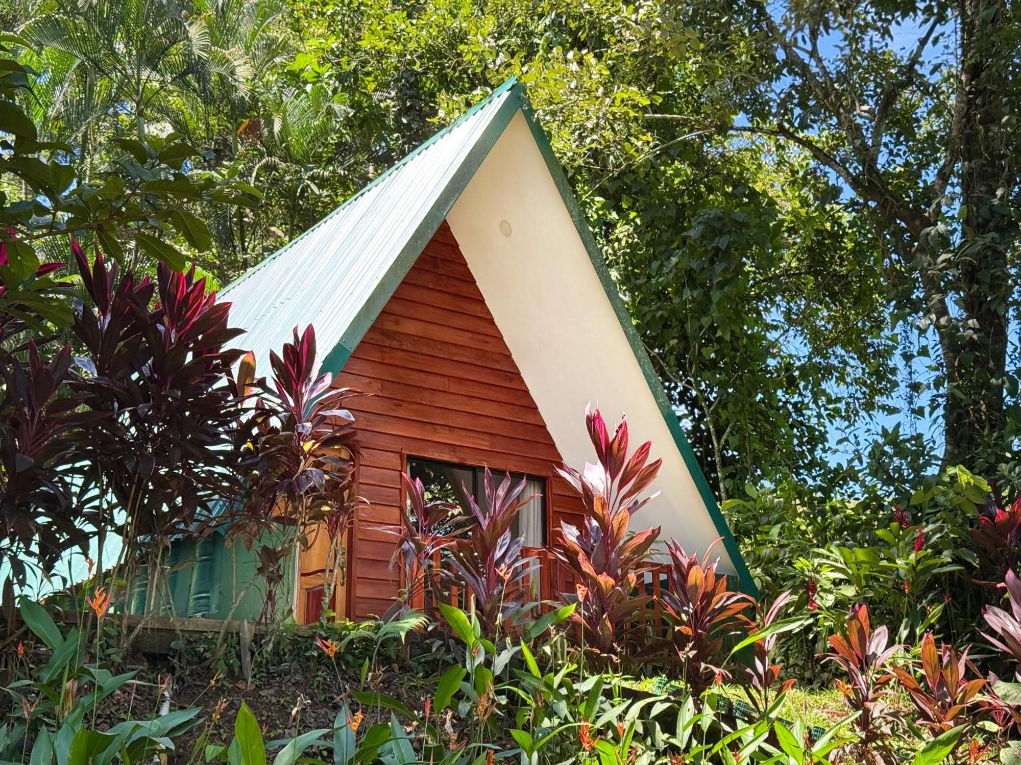 Oro Lodge *