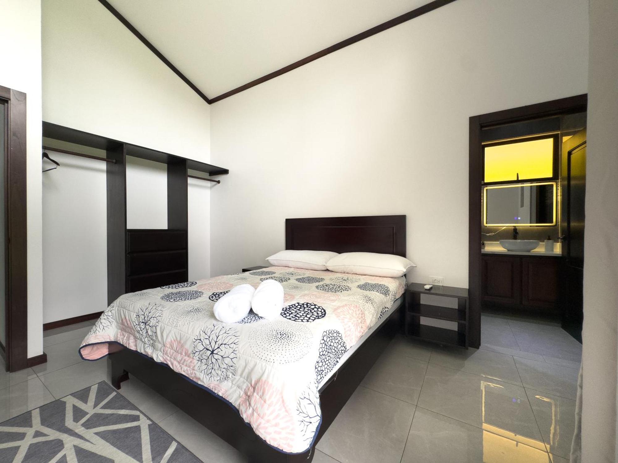 Lodge Oro *